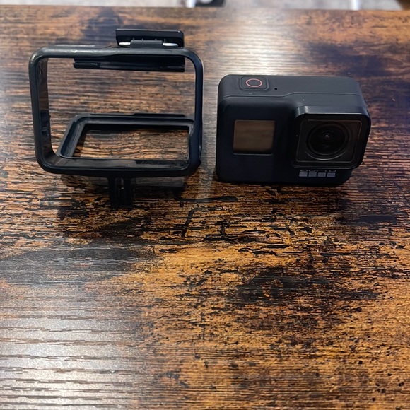 GoPro 7 Black - Picture 3 of 4